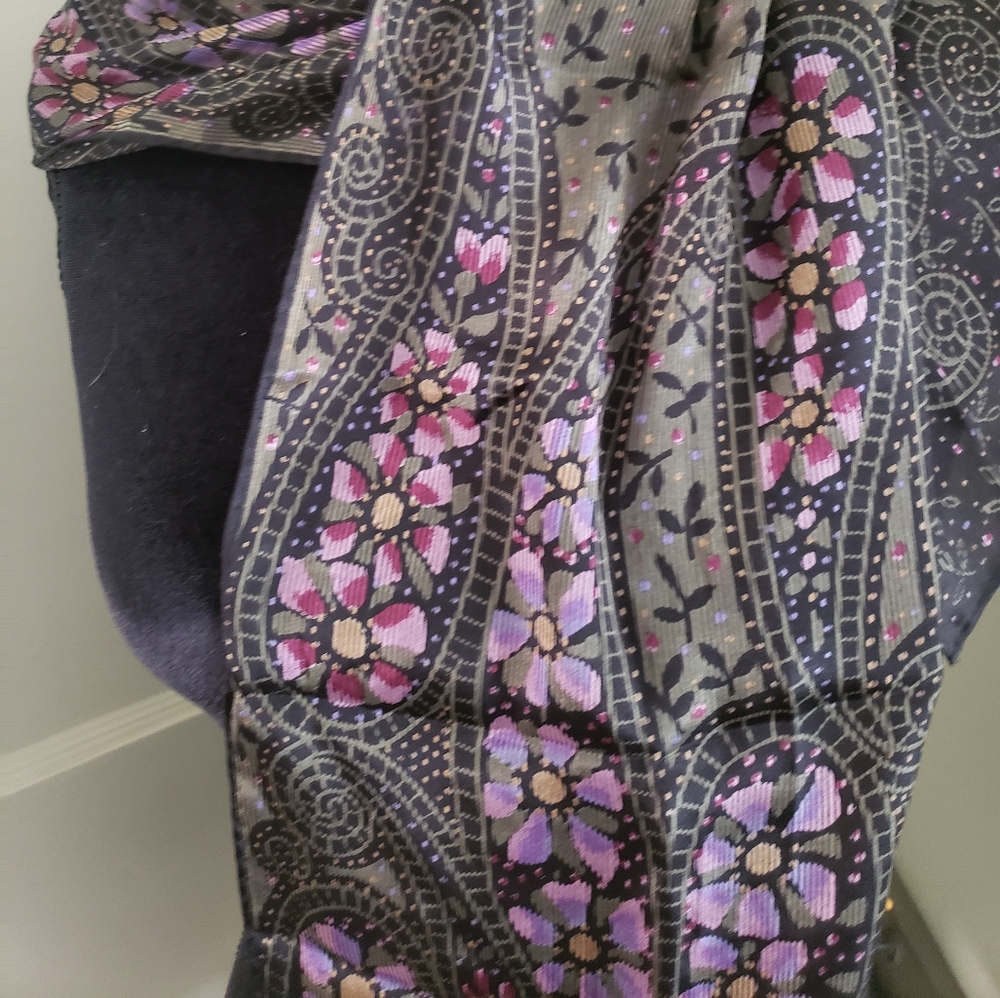 Echo Floral Rectangle Scarf 11" x 52"